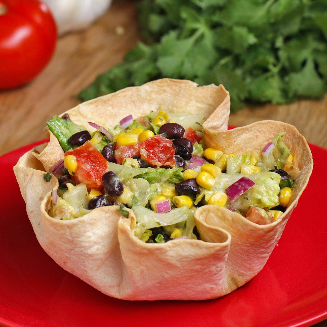 Tortilla Bowl Southwestern Salad - The Best Video Recipes for All